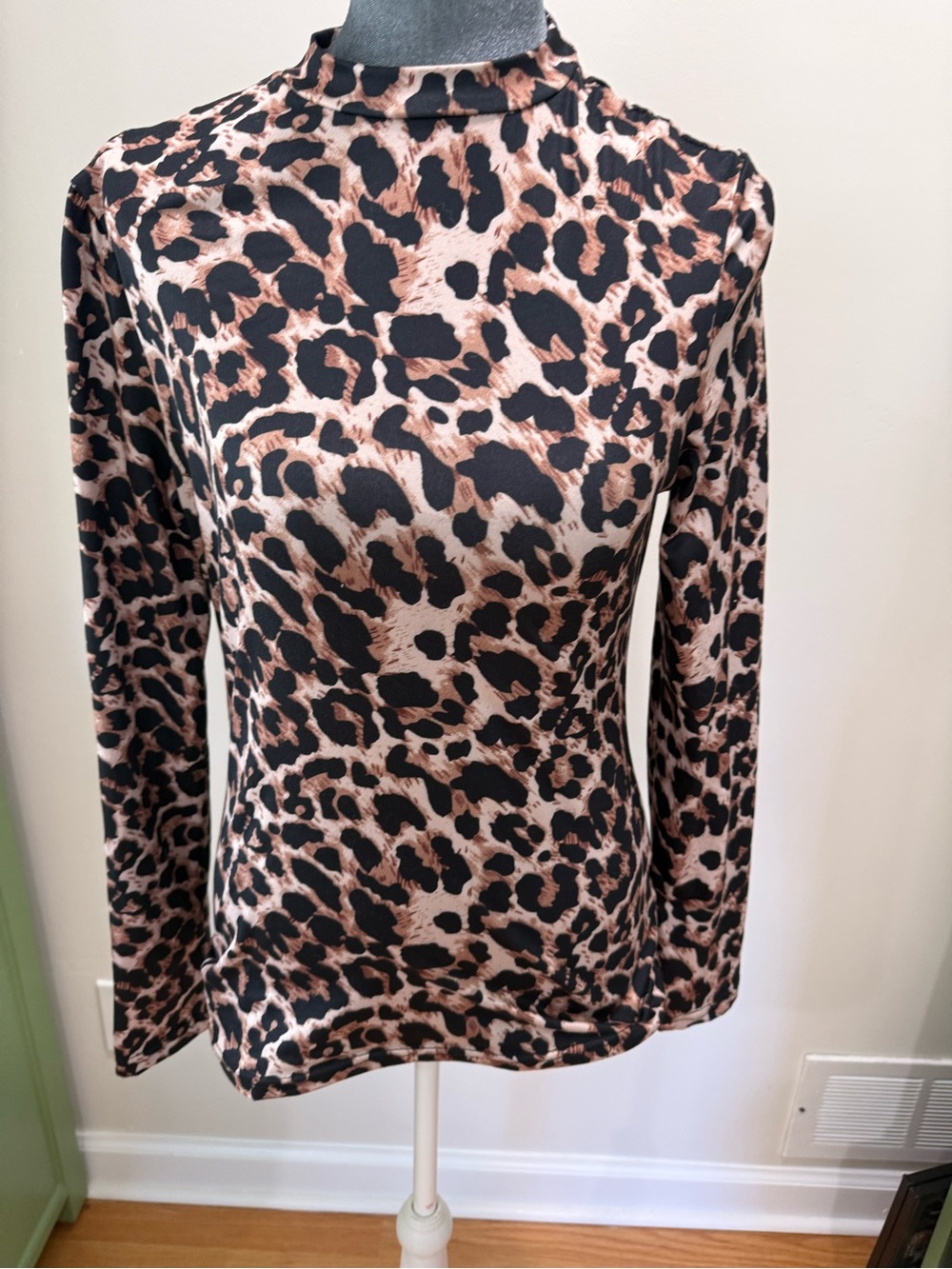 Mock Neck Long Sleeve Leopard Print Top - Black & Tan